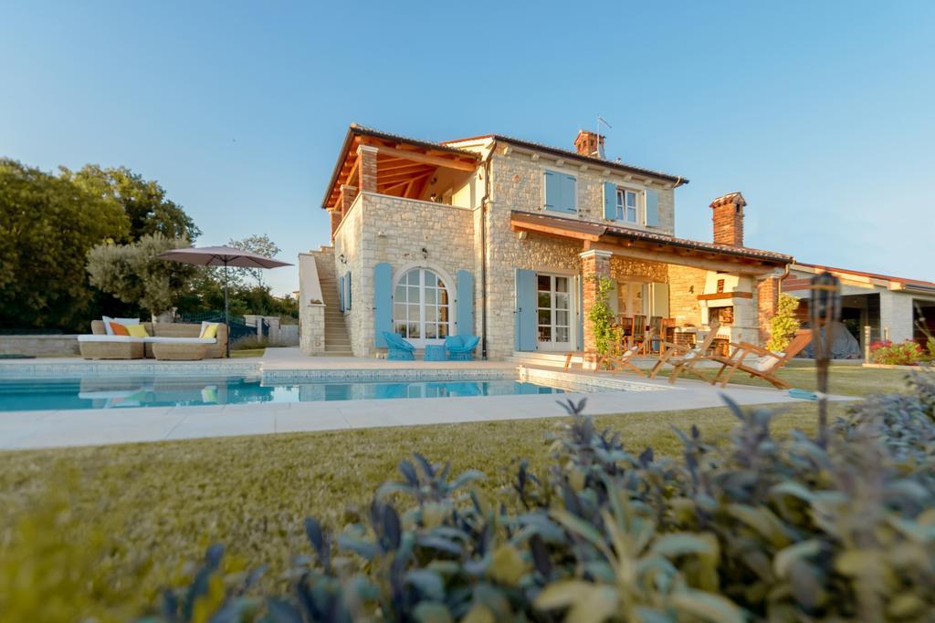 Villa Rajski Dvori Sveti Lovreč Pazenatički Exteriör bild